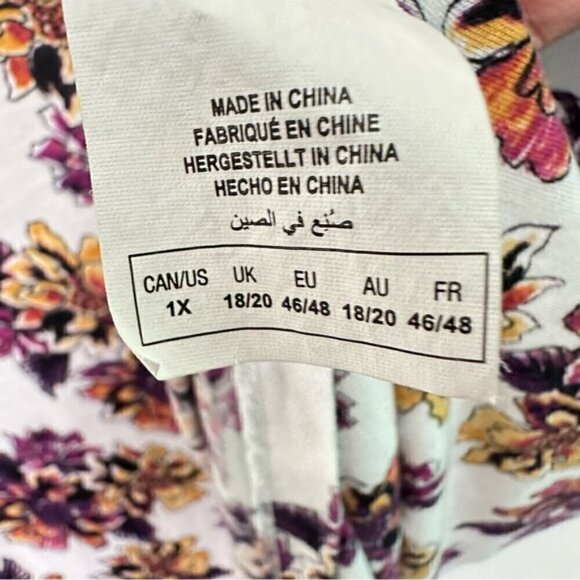 Love & Legend Floral Print Cutout Blouse 1X - Picture 9 of 10